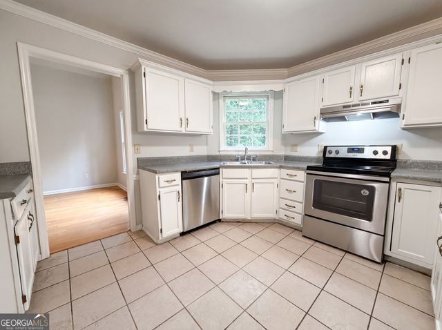 3162 Oak Leaf Court SW, Marietta, GA 30064