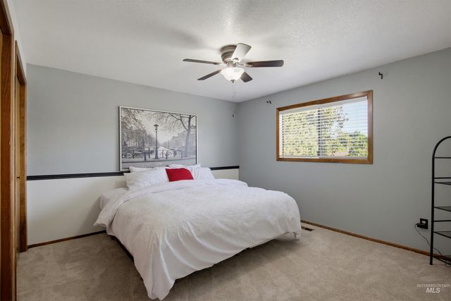 9102 W Donnybrook Ct, Boise, ID 83709
