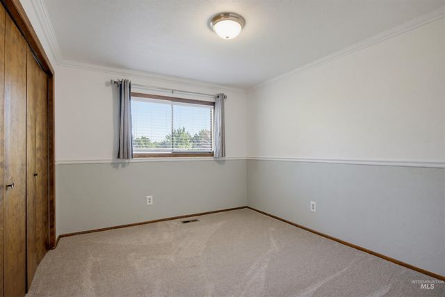 9102 W Donnybrook Ct, Boise, ID 83709