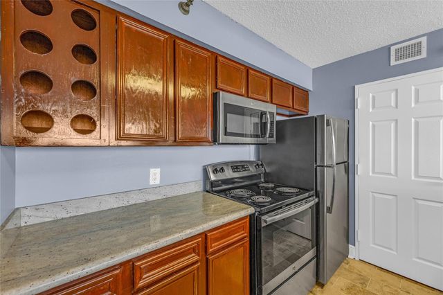 5220 Seawall Boulevard 635, Galveston, TX 77551