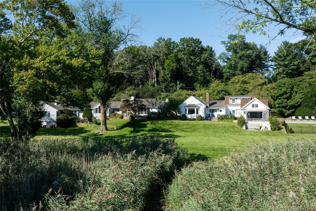 99 Factory Pond Road, Locust Valley, NY 11560 — exterior