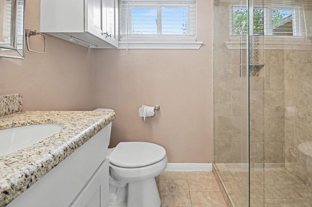 16807 David Glen Drive, Friendswood, TX 77546