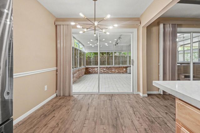 16807 David Glen Drive, Friendswood, TX 77546