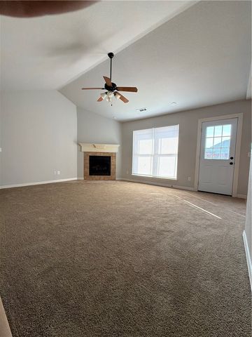 2363 Stonecrest, Fayetteville, AR 72703