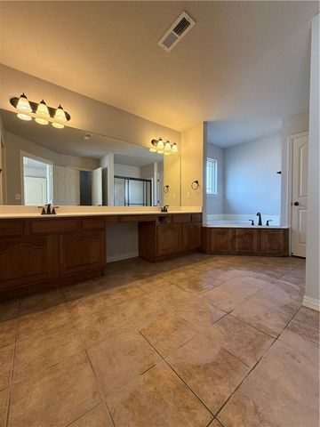 2363 Stonecrest, Fayetteville, AR 72703