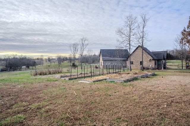 597 Clark Ridge Lane, Frankfort, KY 40601