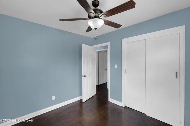 8915 Mapleview Dr, Louisville, KY 40258