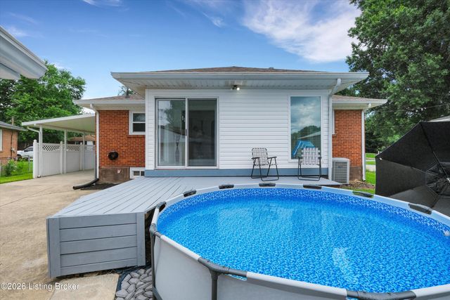 8915 Mapleview Dr, Louisville, KY 40258