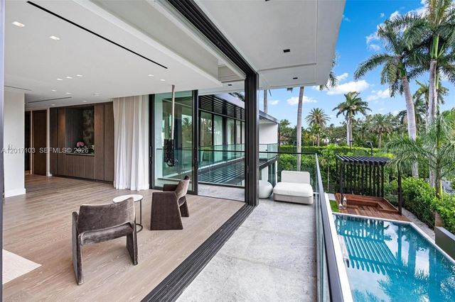 2520 Shelter Avenue, Miami Beach, FL 33140