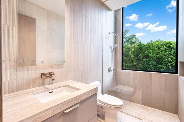 2520 Shelter Avenue, Miami Beach, FL 33140