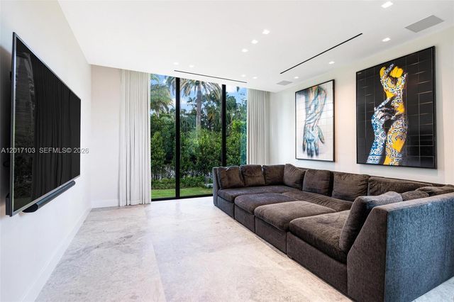 2520 Shelter Avenue, Miami Beach, FL 33140