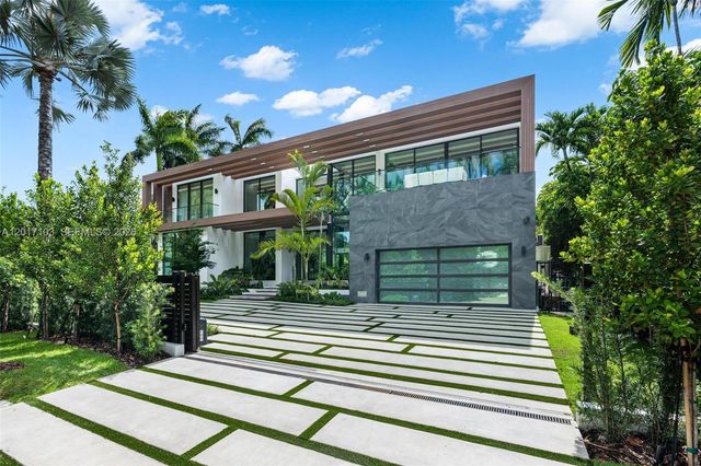 2520 Shelter Avenue, Miami Beach, FL 33140