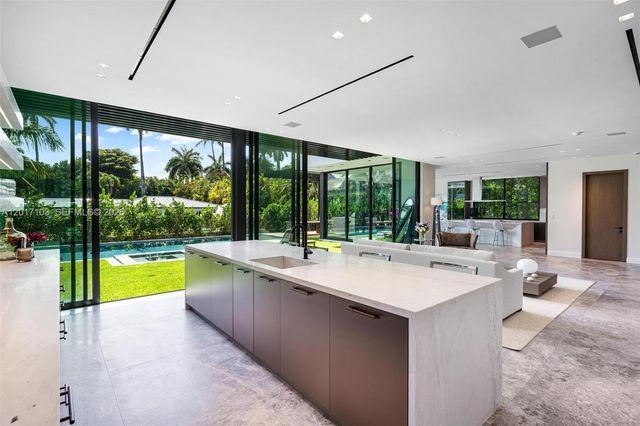 2520 Shelter Avenue, Miami Beach, FL 33140