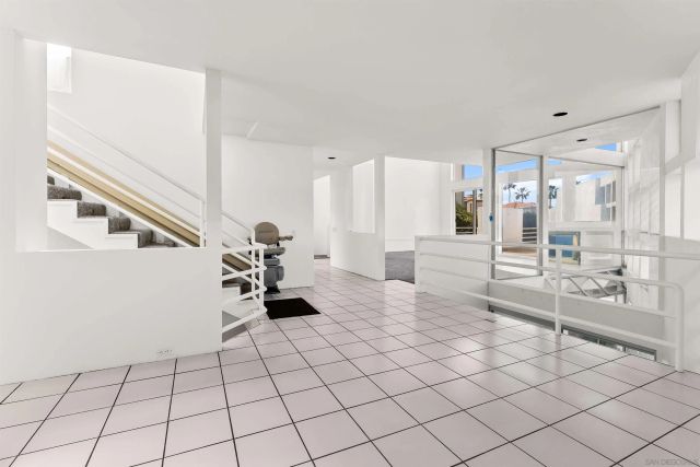 1550 Bluebird Ln, La Jolla, CA 92037