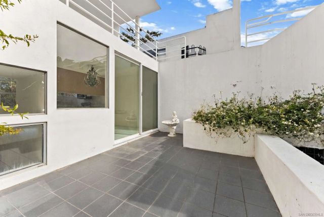 1550 Bluebird Ln, La Jolla, CA 92037