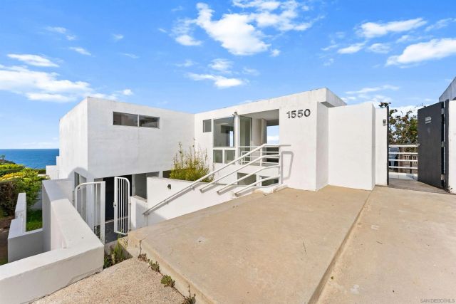 1550 Bluebird Ln, La Jolla, CA 92037