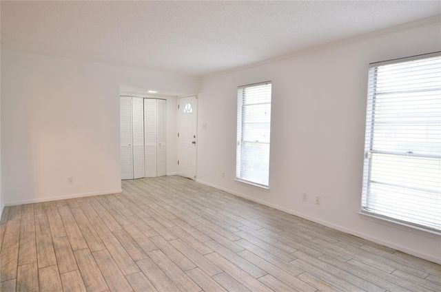 2372 Triway Lane 162, Houston, TX 77043