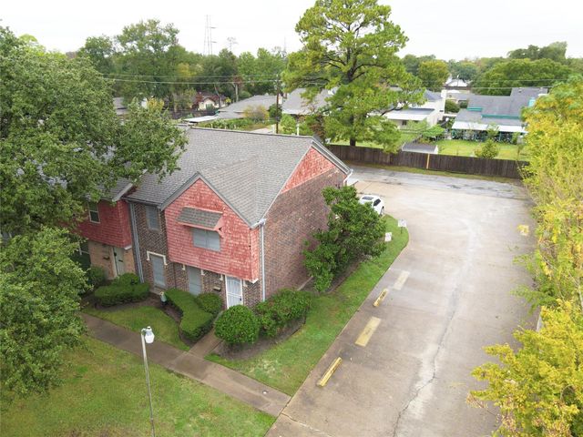 2372 Triway Lane 162, Houston, TX 77043