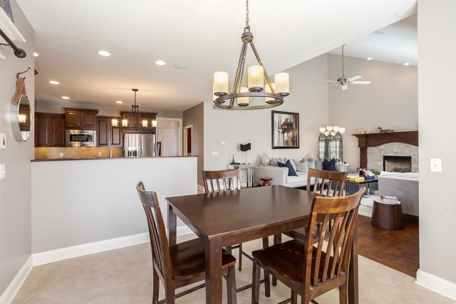 2703 Vrooman Court, Bloomington, IL 61704