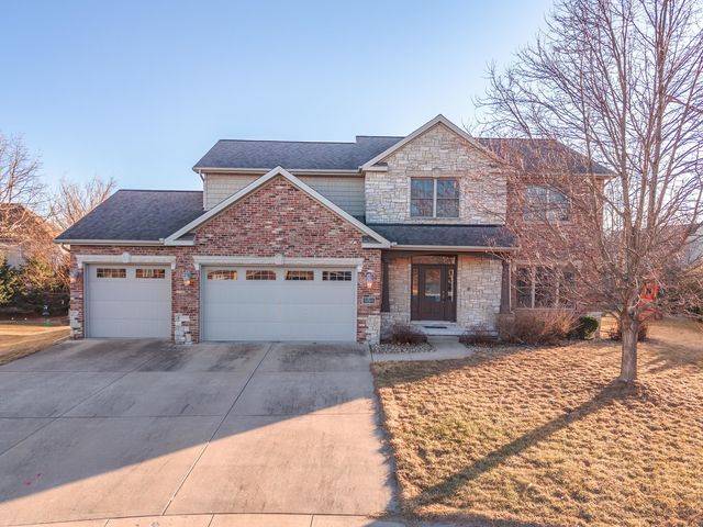 2703 Vrooman Court, Bloomington, IL 61704