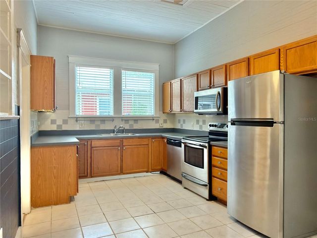 2312 E 10TH AVENUE, Tampa, FL 33605