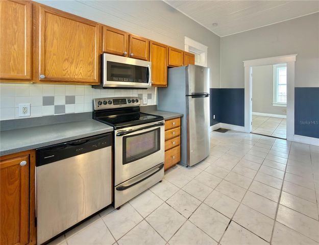 2312 E 10TH AVENUE, Tampa, FL 33605