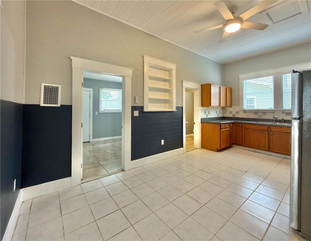 2312 E 10TH AVENUE, Tampa, FL 33605