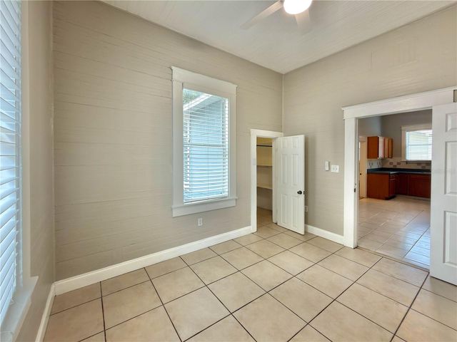 2312 E 10TH AVENUE, Tampa, FL 33605