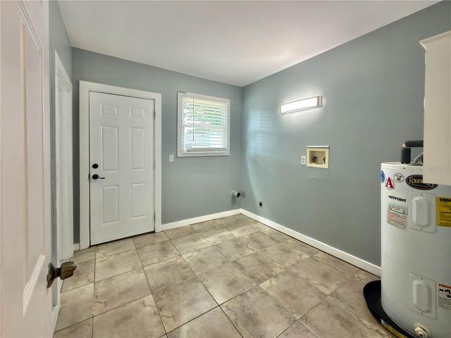 2312 E 10TH AVENUE, Tampa, FL 33605