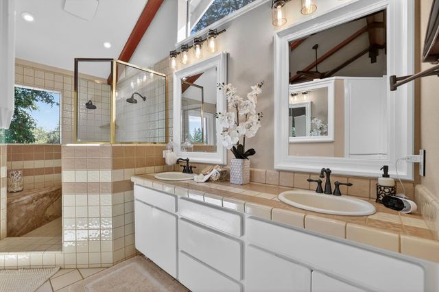 2195 Double O Mine Trl, Cool, CA 95614