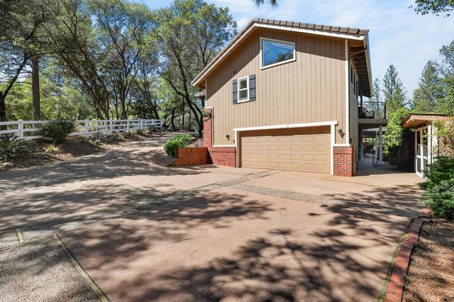 2195 Double O Mine Trl, Cool, CA 95614