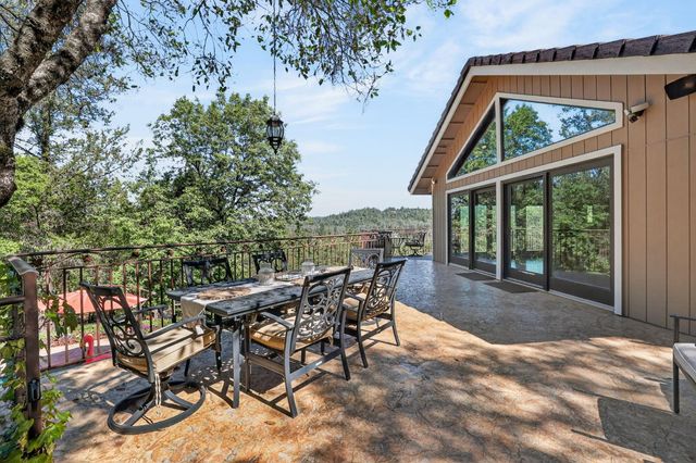 2195 Double O Mine Trl, Cool, CA 95614