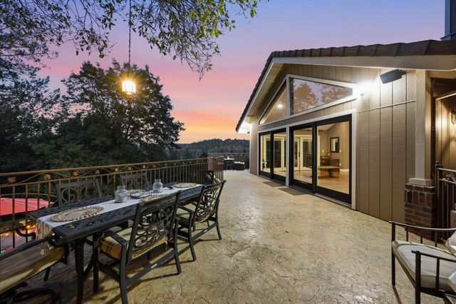 2195 Double O Mine Trl, Cool, CA 95614