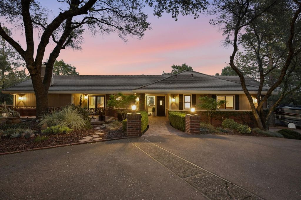 2195 Double O Mine Trl, Cool, CA 95614