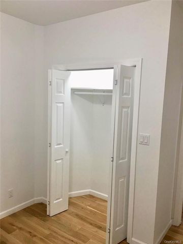 1823 Amethyst Street, Bronx, NY 10462