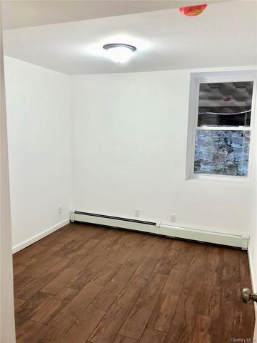 1823 Amethyst Street, Bronx, NY 10462