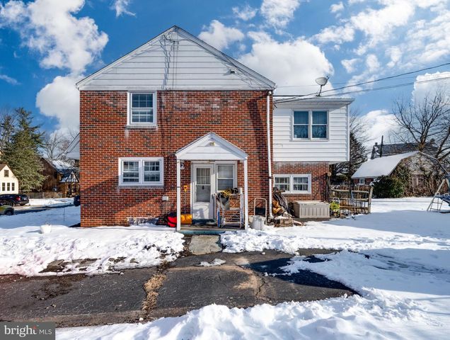 9 W 35TH ST, Reading, PA 19606