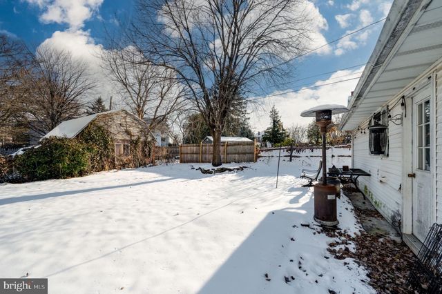 9 W 35TH ST, Reading, PA 19606