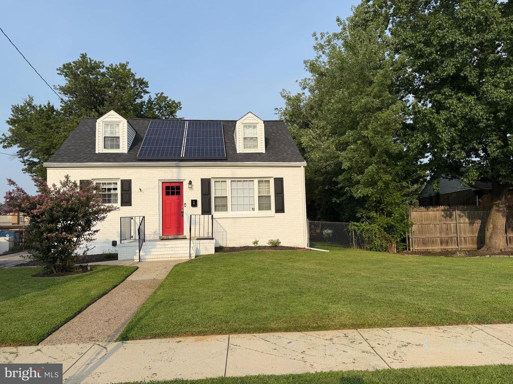 2 GAMBLE AVE, WILMINGTON, DE 19805 — exterior