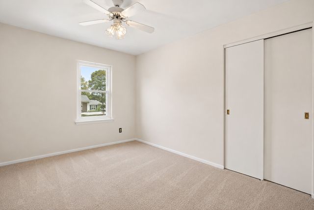 8434 W 50th Street, Mccook, IL 60525