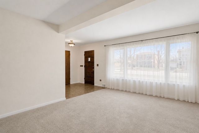 8434 W 50th Street, Mccook, IL 60525