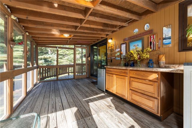 8 Robin Drive, North Kingstown, RI 02852