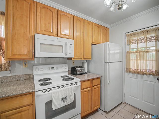 330 Hollywood Avenue, Stratford, CT 06614