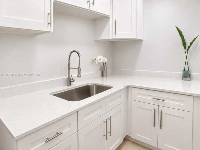 903 SE 14th Street S, Fort Lauderdale, FL 33316