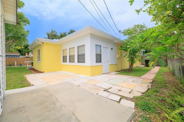 7514 19TH AVENUE N, St Petersburg, FL 33710