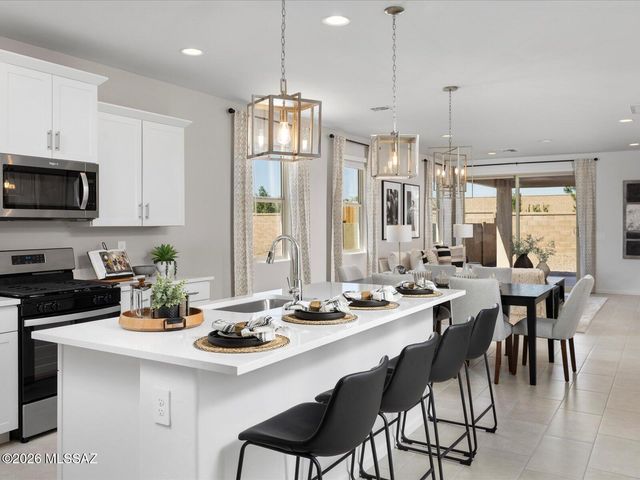 17064 S Paseo Sombrita, Sahuarita, AZ 85629