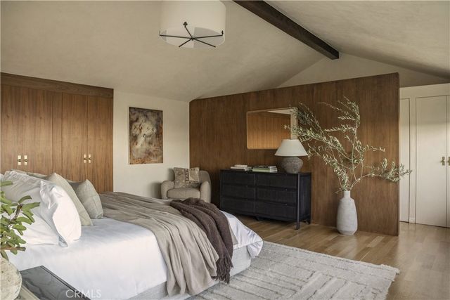 2890 Las Alturas Street, Los Angeles, CA 90068