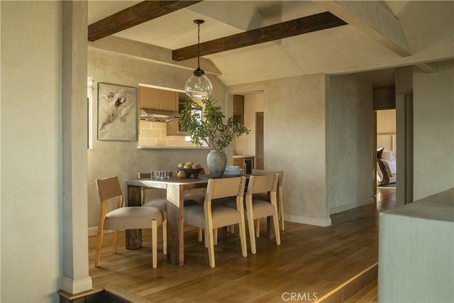 2890 Las Alturas Street, Los Angeles, CA 90068