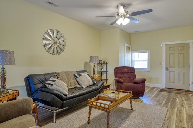 275 Michaels Court, Chesnee, SC 29323