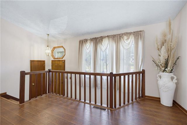4754 Seaboard Court, Acworth, GA 30102